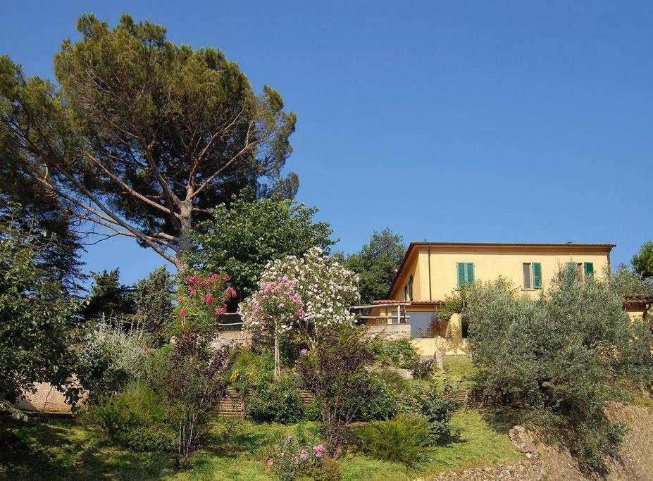 Stunning Country House Overlooking Tuscany Hills Lorenzana Buitenkant foto